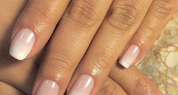 Plateau Flåde Afledning Info & prices | Nail Salon Deluxe